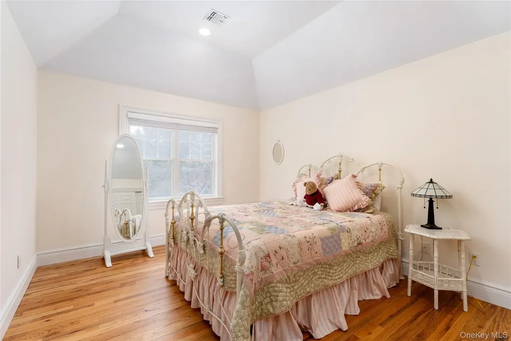 3 Whispering Fields Court Water Mill NY 11976