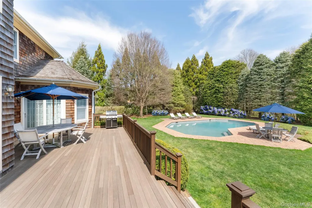 3 Whispering Fields Court Water Mill NY 11976