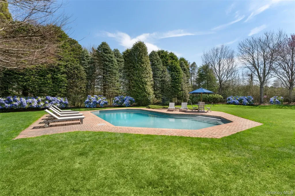 3 Whispering Fields Court Water Mill NY 11976
