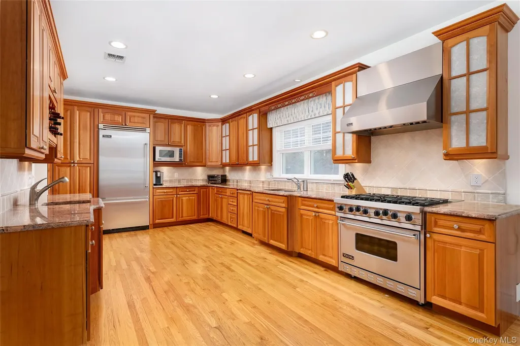 3 Whispering Fields Court Water Mill NY 11976