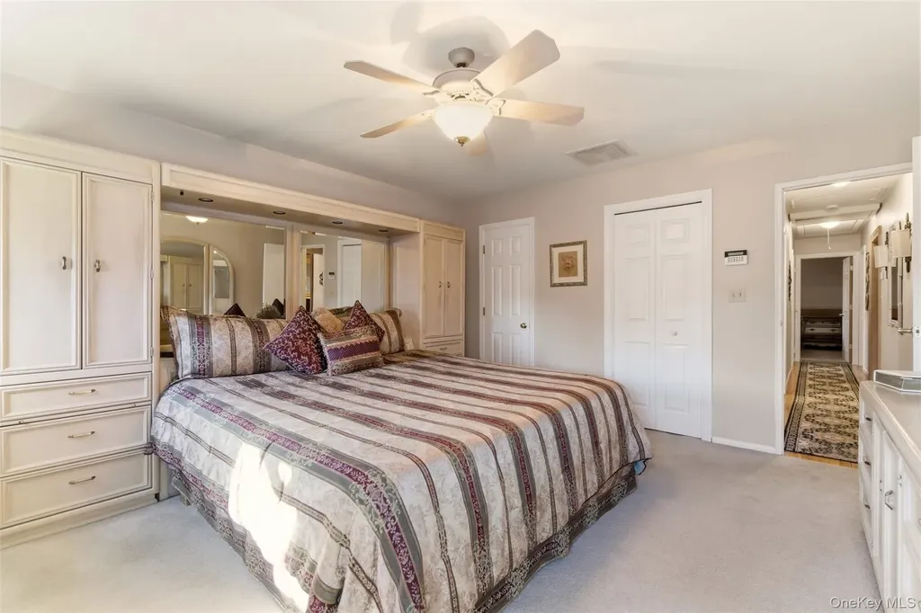 15 Leeward Lane Commack NY 11725