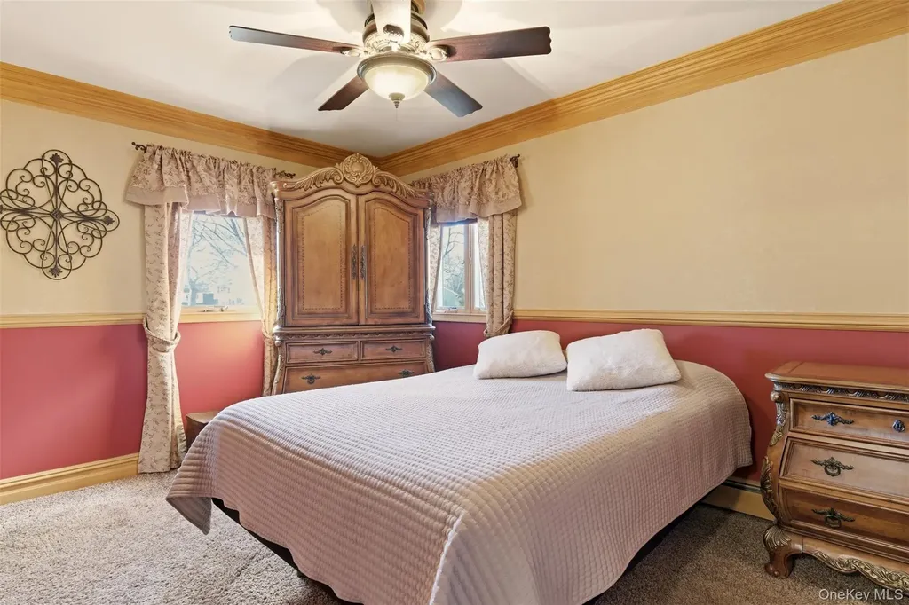 15 Leeward Lane Commack NY 11725
