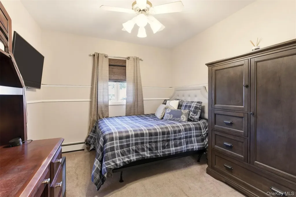 15 Leeward Lane Commack NY 11725