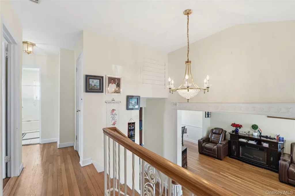103 Midland Terrace Yonkers NY 10704