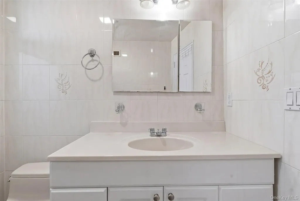 103 Midland Terrace Yonkers NY 10704