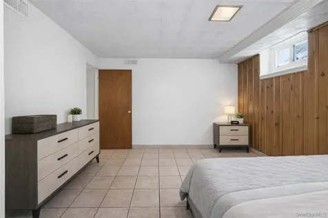 103 Midland Terrace Yonkers NY 10704