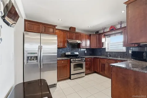 103 Midland Terrace Yonkers NY 10704