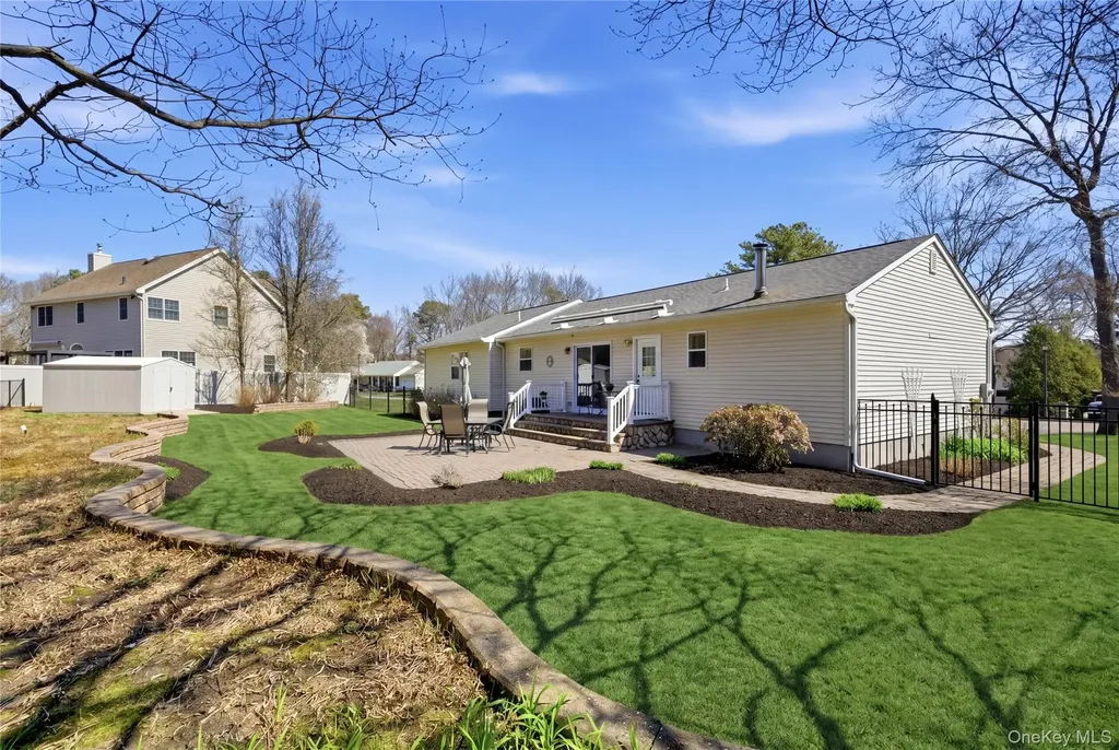 4 Doral Lane Yaphank NY 11980