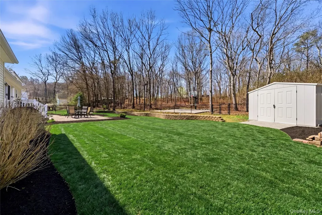 4 Doral Lane Yaphank NY 11980