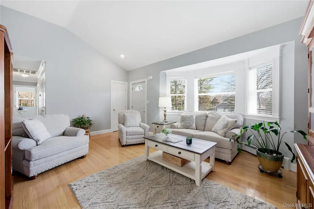 4 Doral Lane Yaphank NY 11980