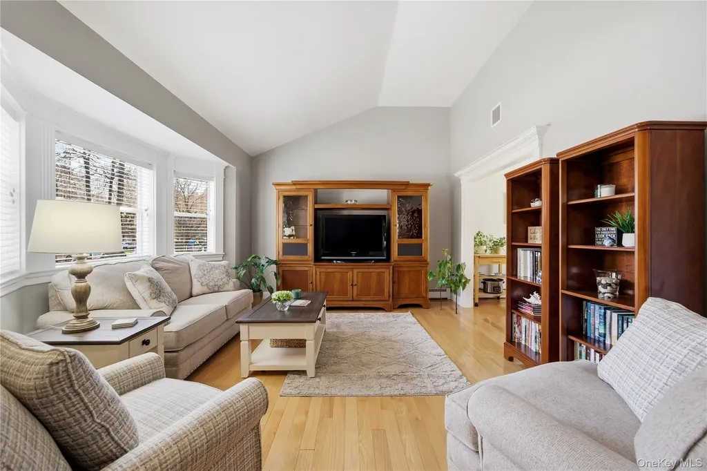 4 Doral Lane Yaphank NY 11980
