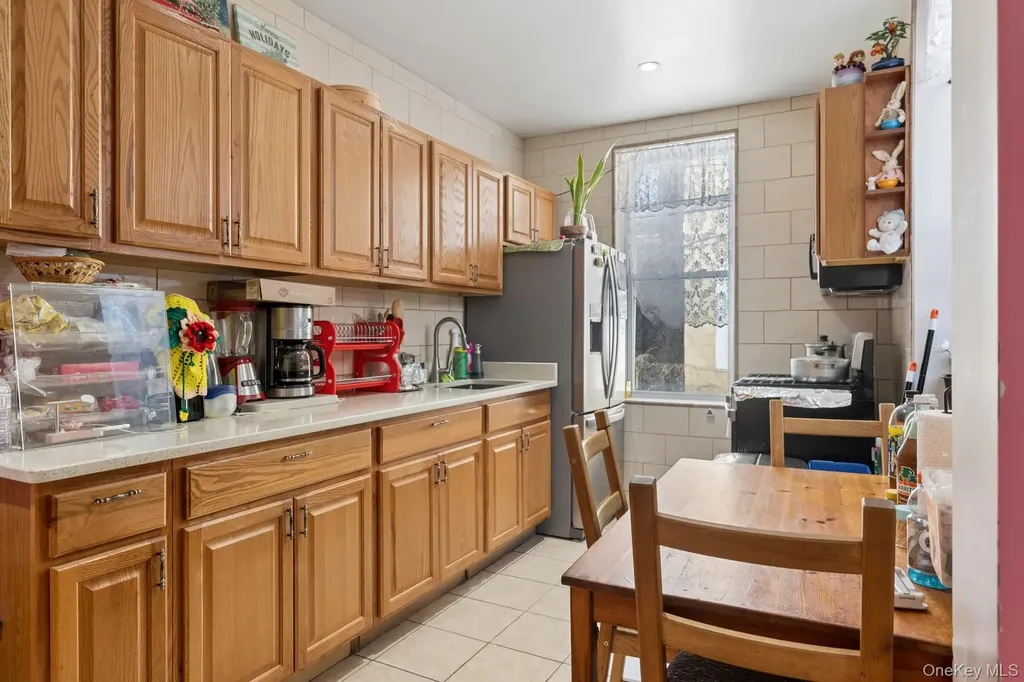 1811 Centre Street Ridgewood NY 11385