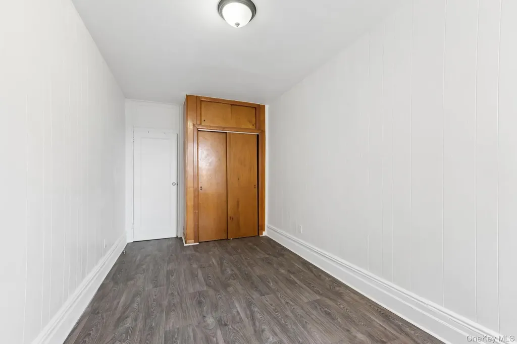 1811 Centre Street Ridgewood NY 11385