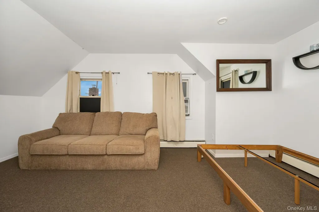 27 Mallard Road Levittown NY 11756
