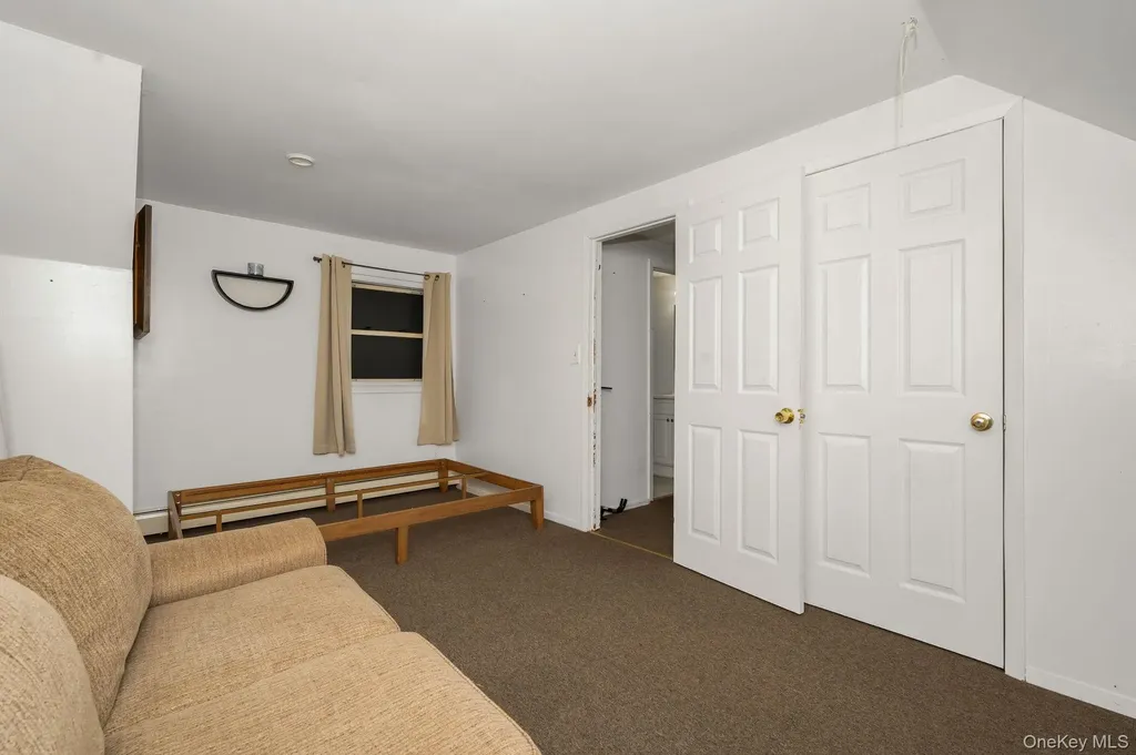 27 Mallard Road Levittown NY 11756