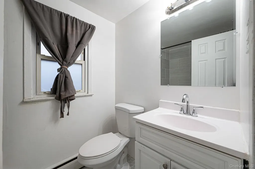 27 Mallard Road Levittown NY 11756