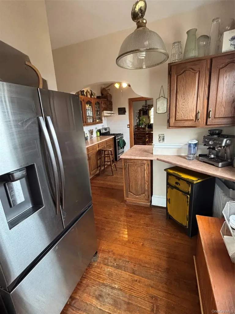 329 E Chester Street Long Beach NY 11561