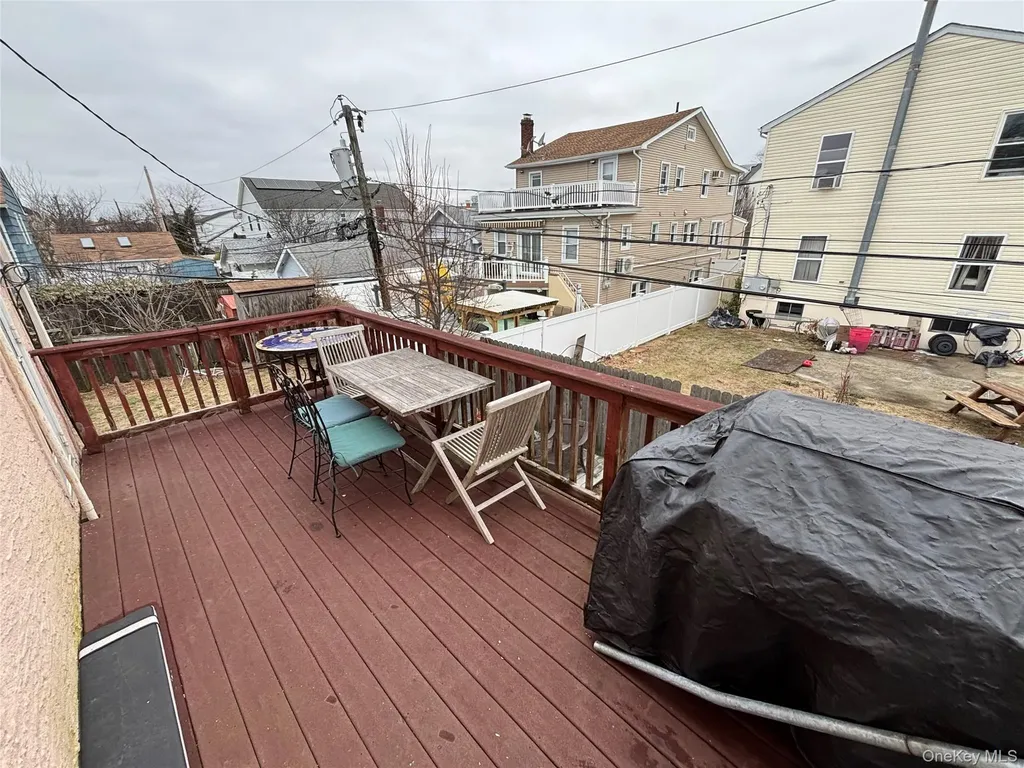 329 E Chester Street Long Beach NY 11561