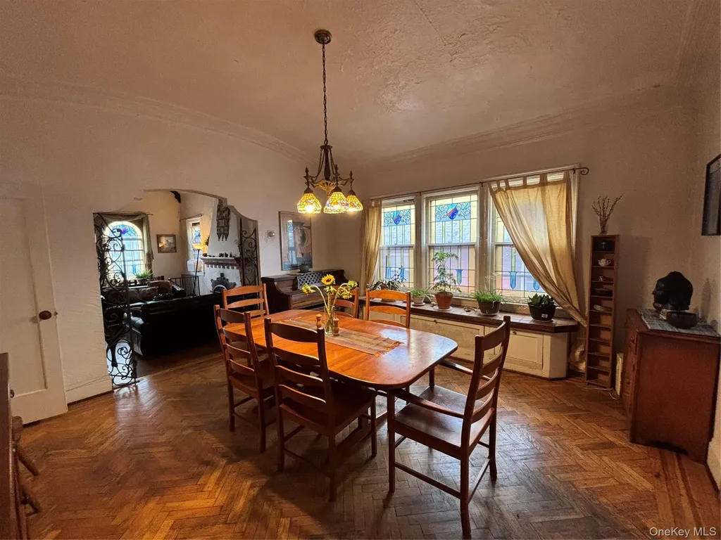329 E Chester Street Long Beach NY 11561