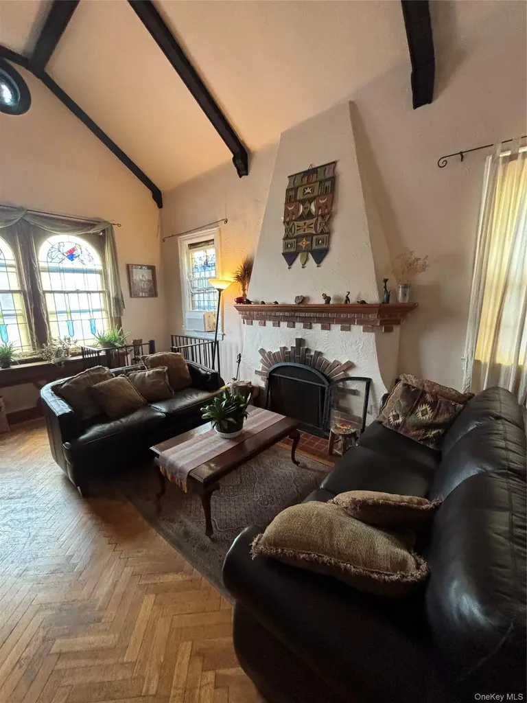 329 E Chester Street Long Beach NY 11561