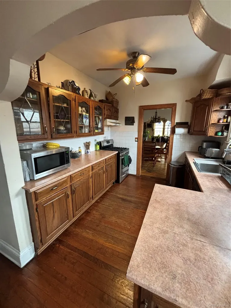 329 E Chester Street Long Beach NY 11561
