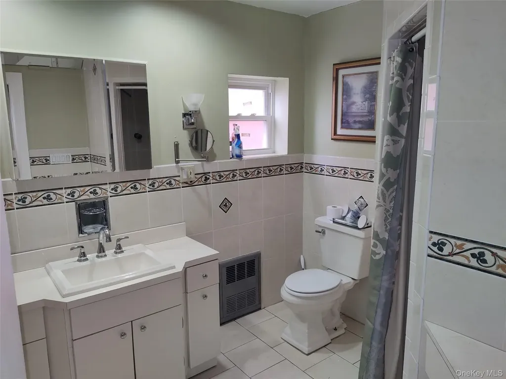 872 E 48th Street Brooklyn NY 11203