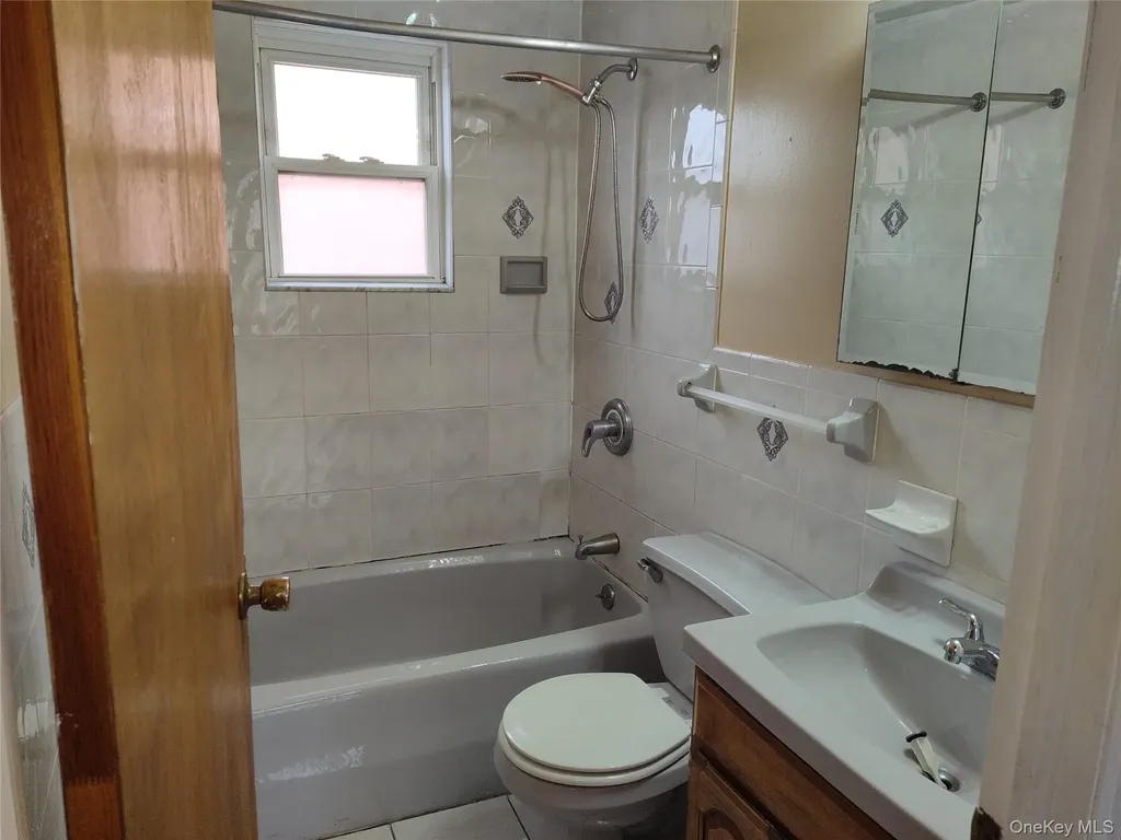 872 E 48th Street Brooklyn NY 11203