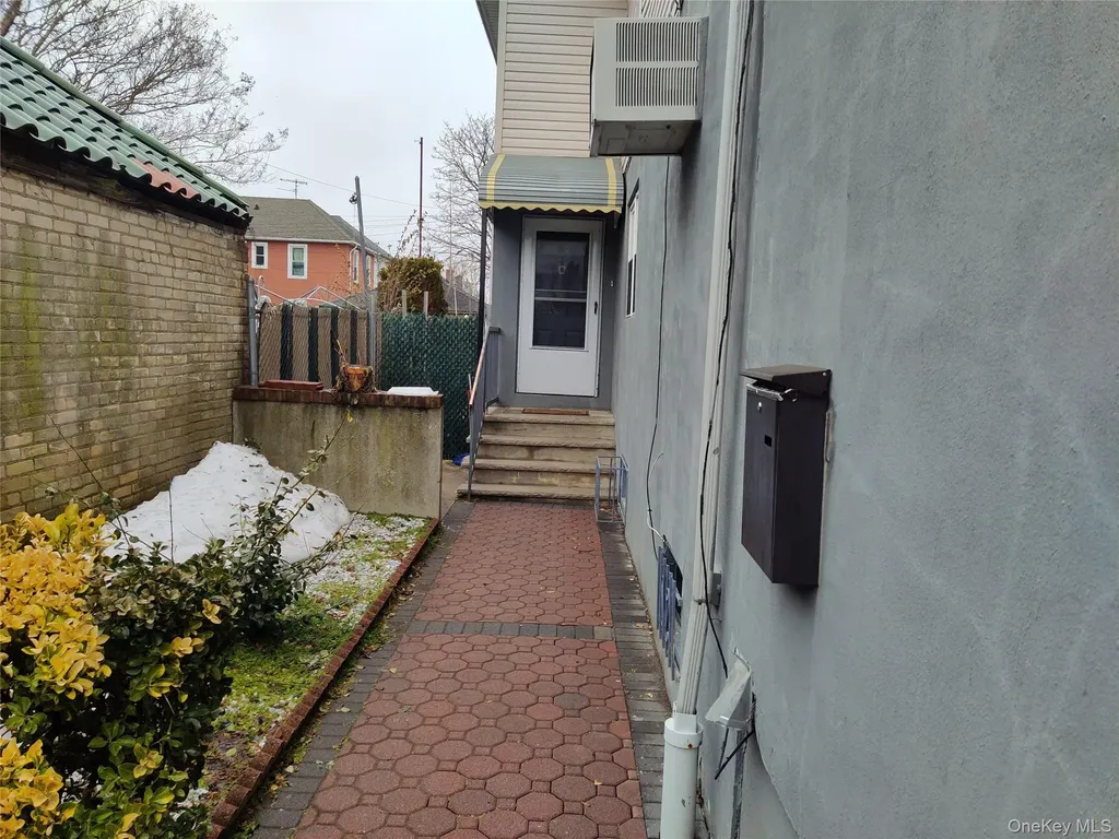 872 E 48th Street Brooklyn NY 11203