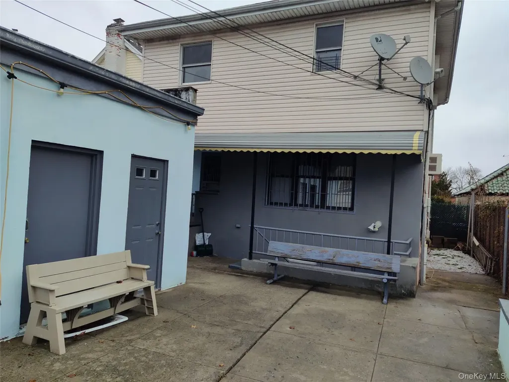 872 E 48th Street Brooklyn NY 11203