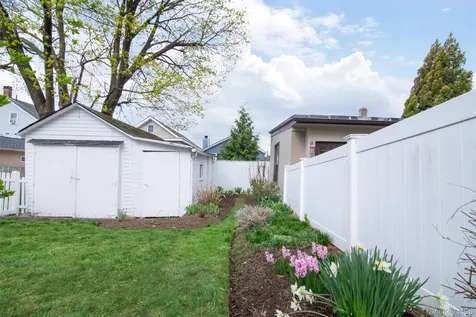 21 N Ferris Street Irvington NY 10533