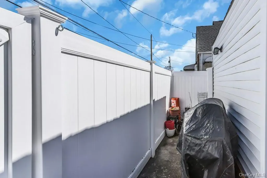 62 Ash Street Valley Stream NY 11580
