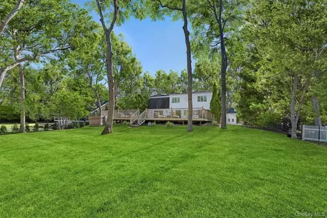 5 Cowhill Lane Wainscott NY 11975