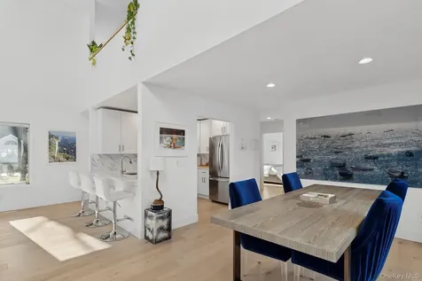 5 Cowhill Lane Wainscott NY 11975
