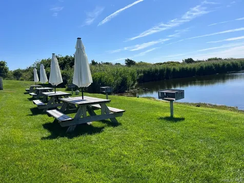 379 Bluff Road Amagansett NY 11930
