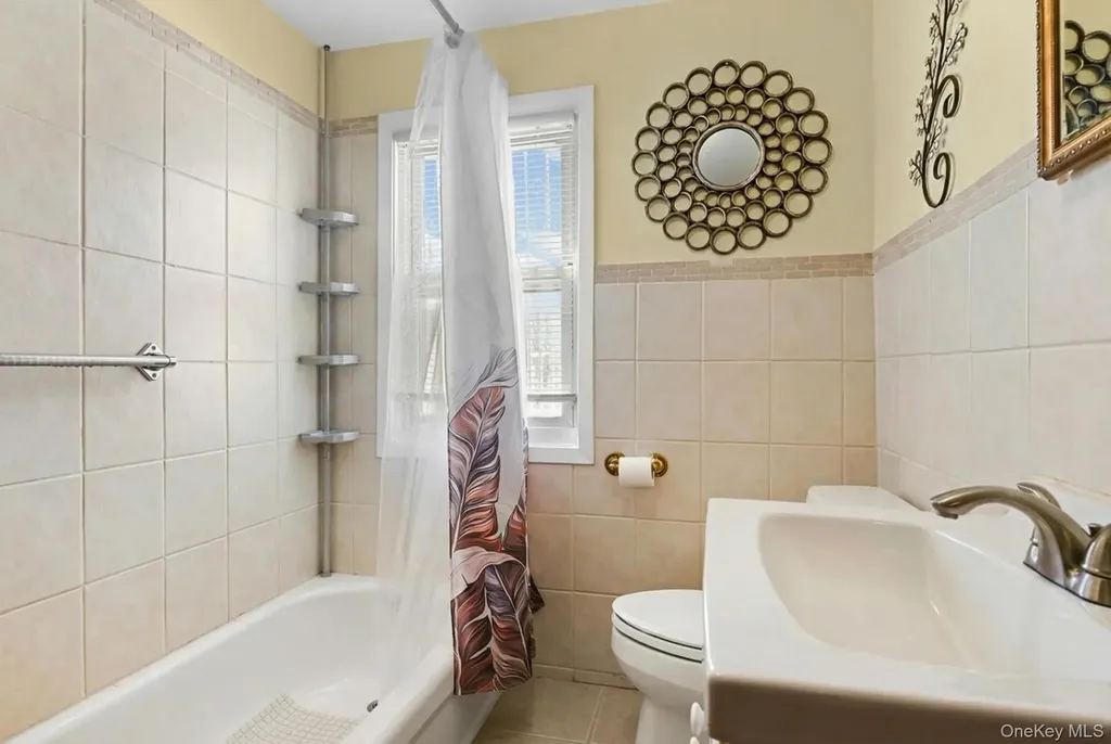 54 Chestnut Street Brooklyn NY 11208