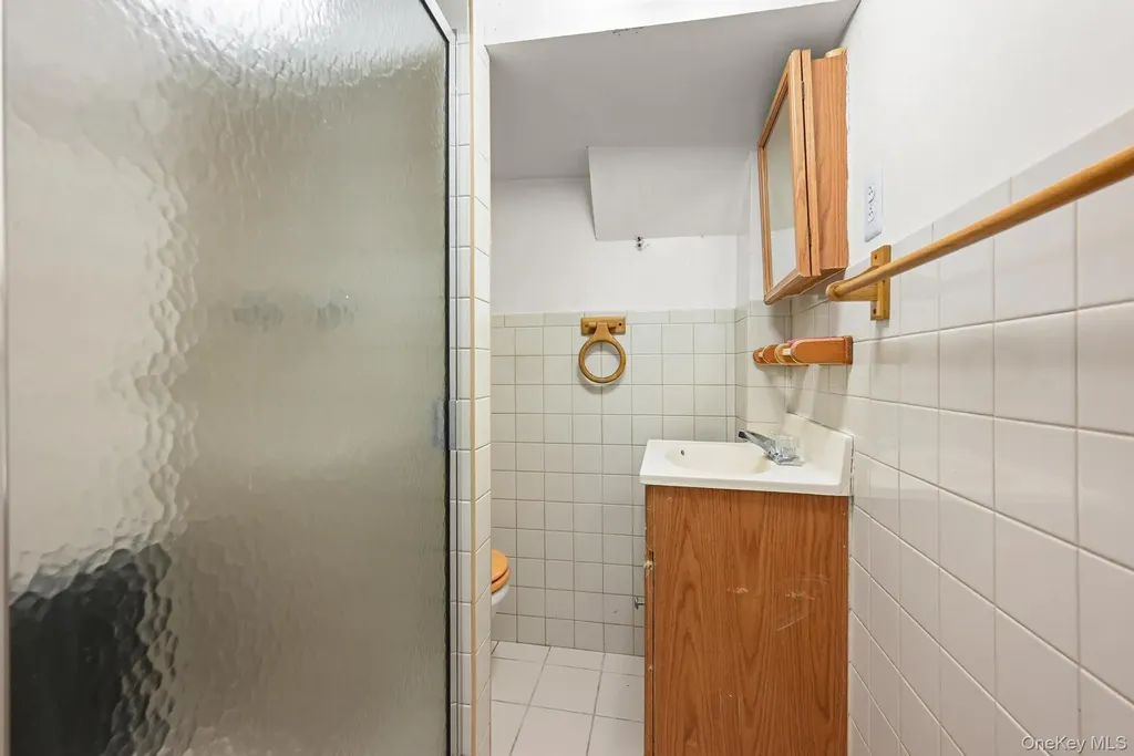 54 Chestnut Street Brooklyn NY 11208