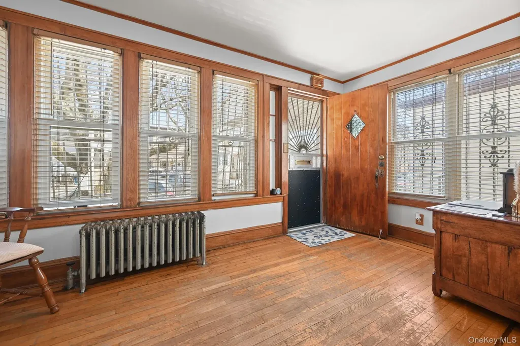 54 Chestnut Street Brooklyn NY 11208