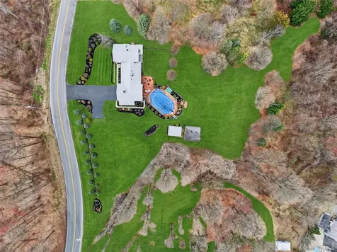 58 Dutchess Hill Road Poughkeepsie NY 12601