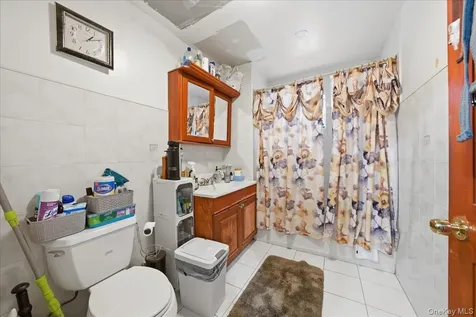 3544 -3546 Laconia Avenue Bronx NY 10469