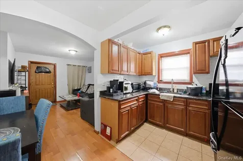 3544 -3546 Laconia Avenue Bronx NY 10469