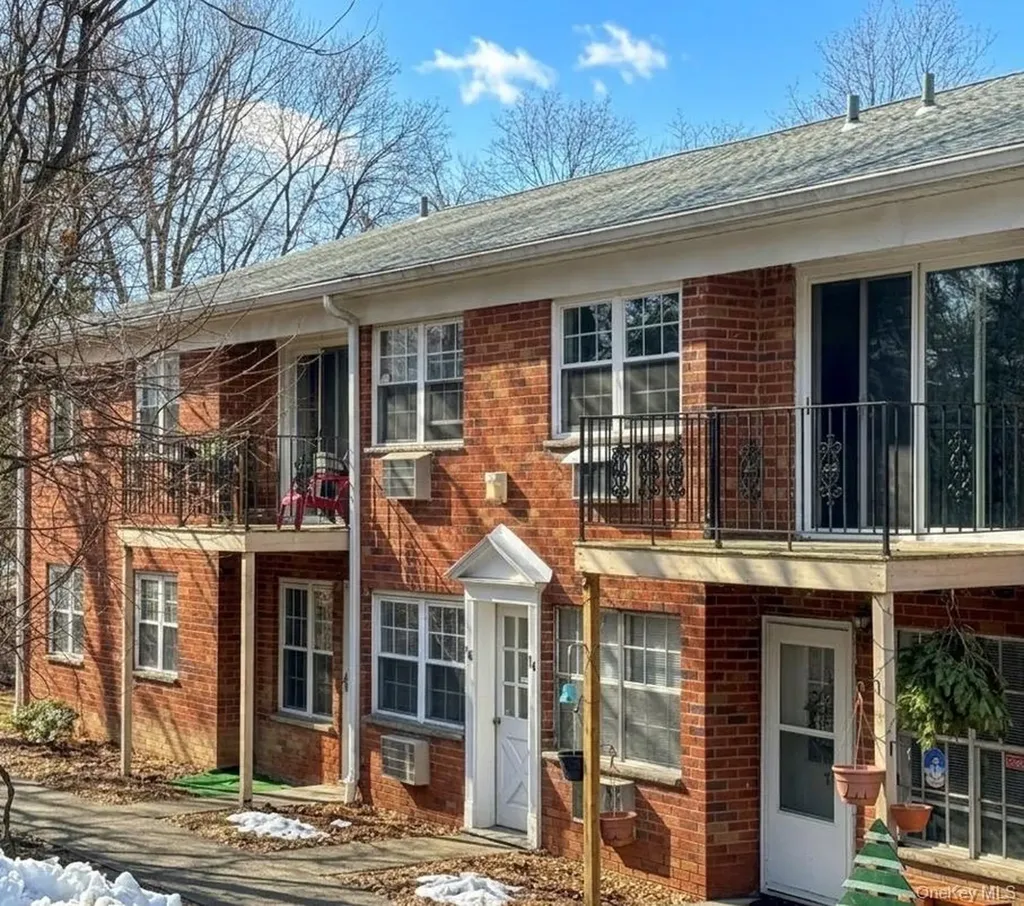 6 Colonial Road Beacon NY 12508