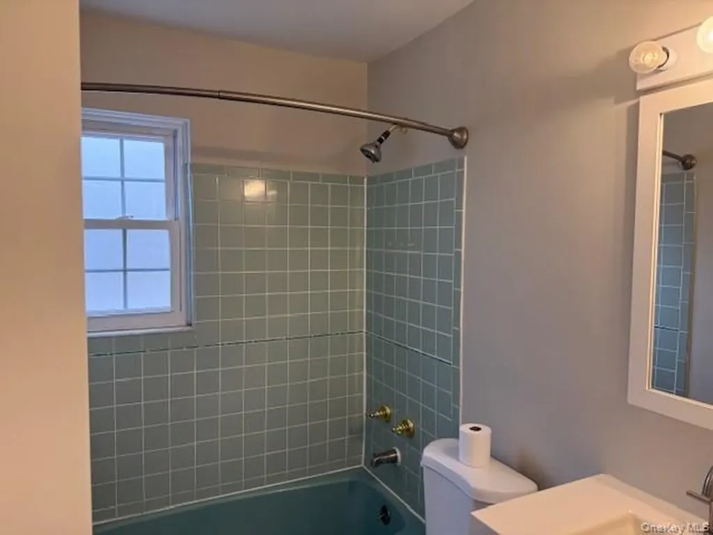 6 Colonial Road Beacon NY 12508