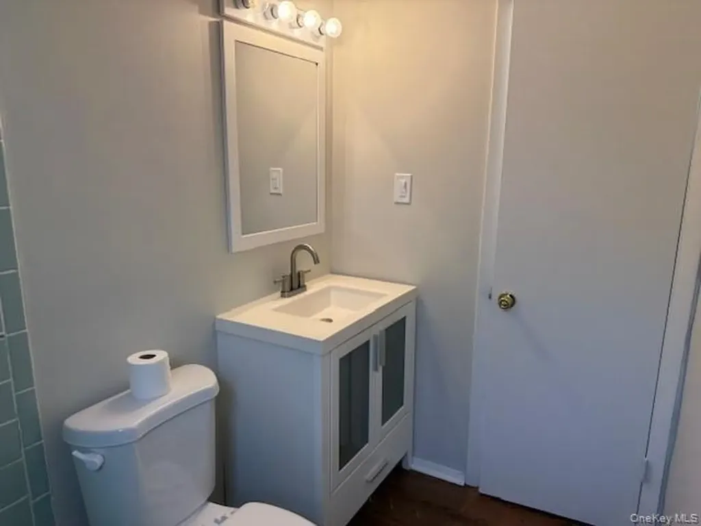 6 Colonial Road Beacon NY 12508