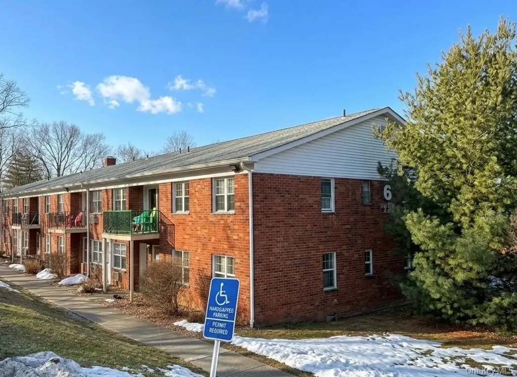 6 Colonial Road Beacon NY 12508