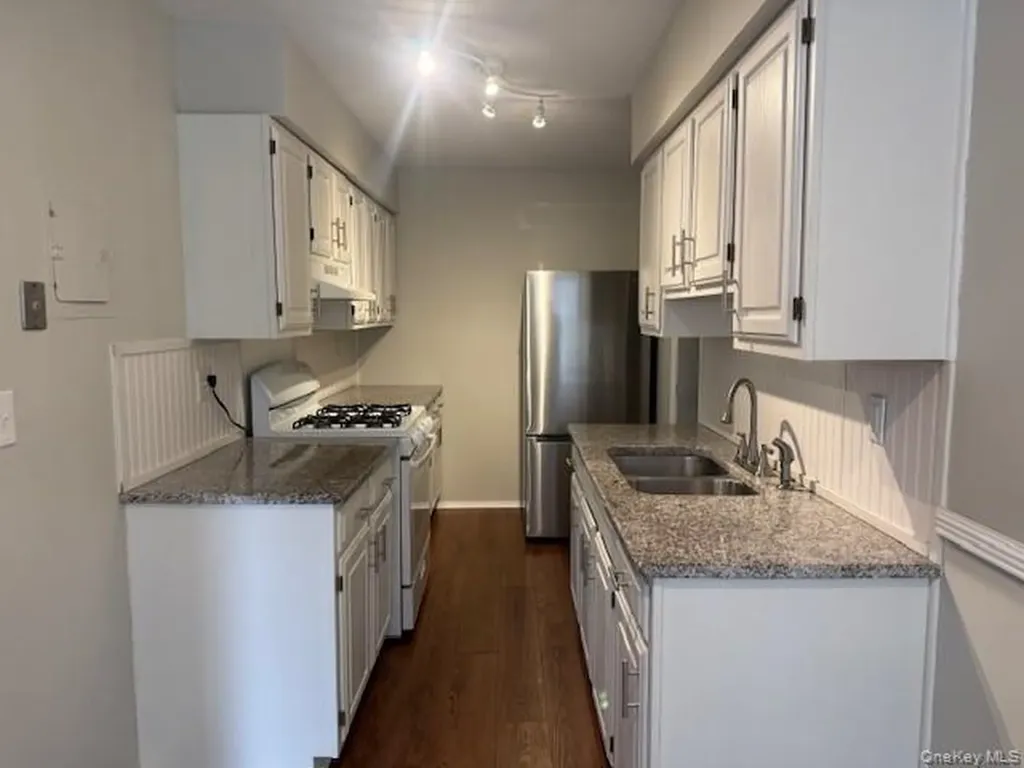 6 Colonial Road Beacon NY 12508