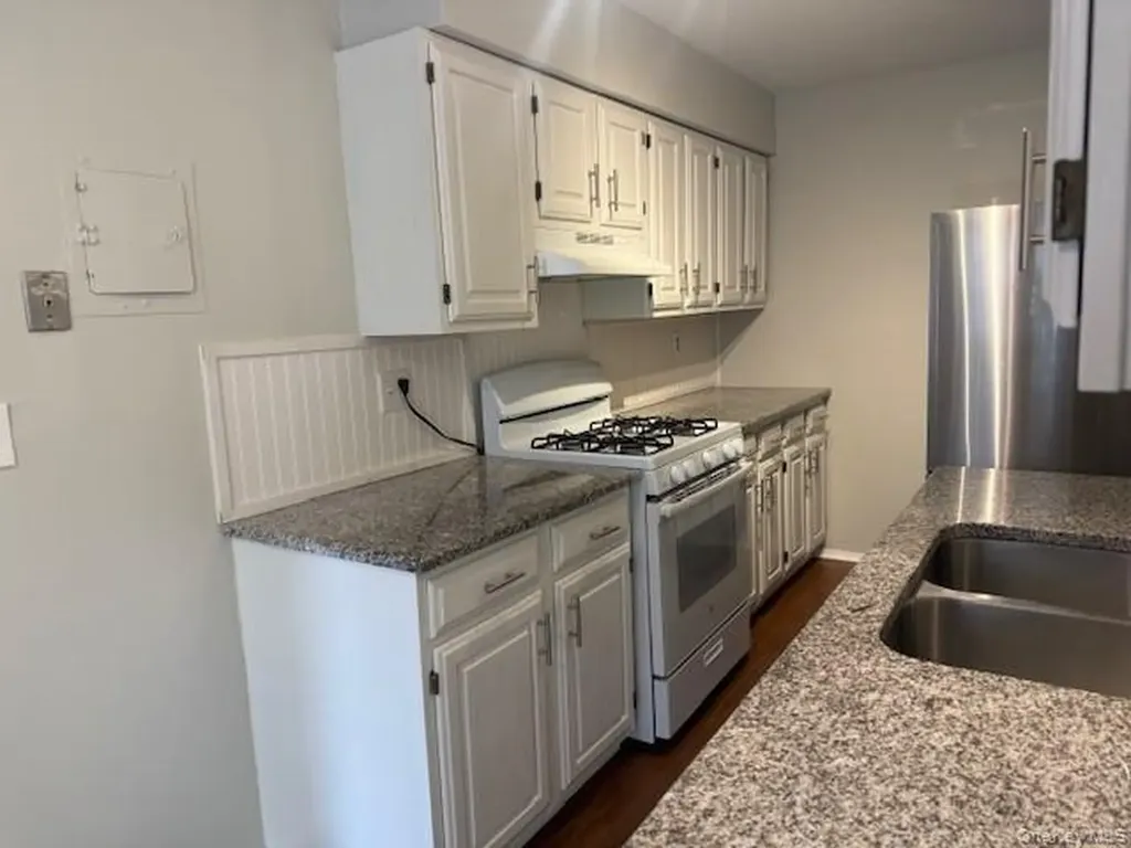 6 Colonial Road Beacon NY 12508