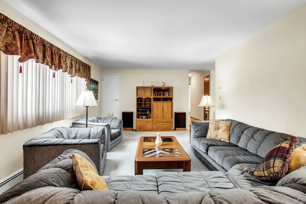 893 Connetquot Avenue Islip Terrace NY 11752