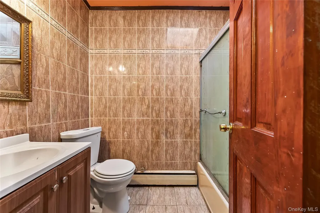 1907 Edenwald Avenue Bronx NY 10466