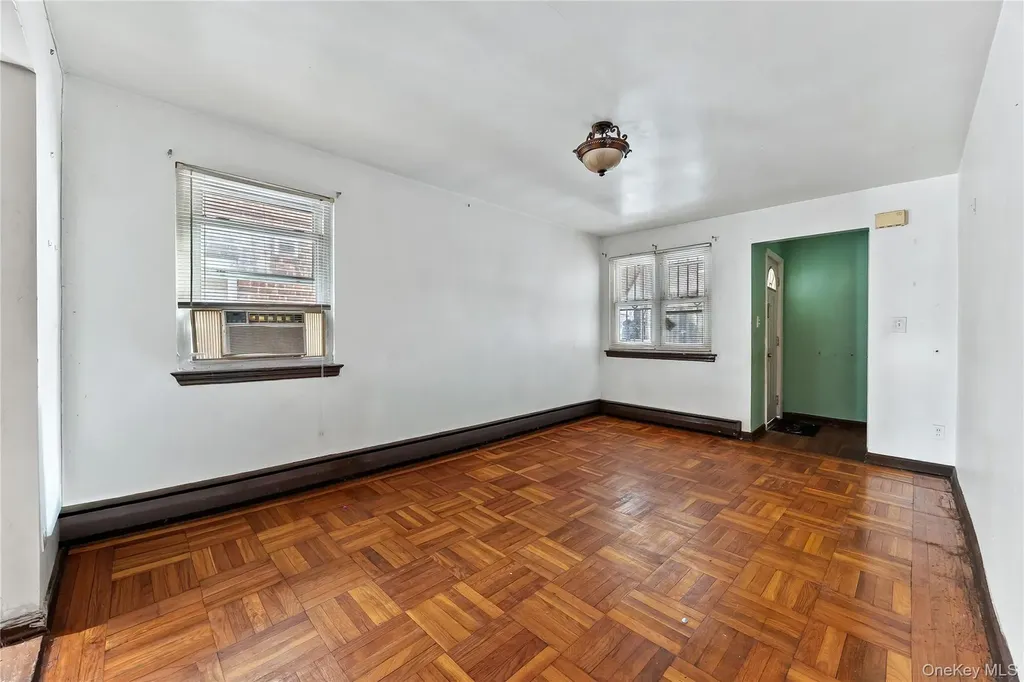 1907 Edenwald Avenue Bronx NY 10466