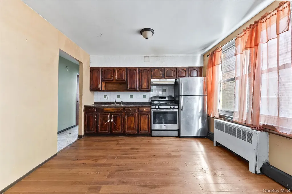 1907 Edenwald Avenue Bronx NY 10466